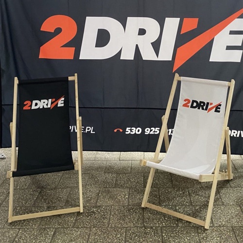 Leżaki eventowe z nadrukiem reklamowym na całej powierzchni poszycia