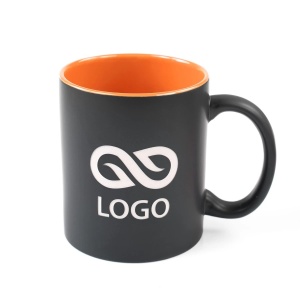 Kubek czarny z kolorowym środkiem + Twoje LOGO 20 szt.